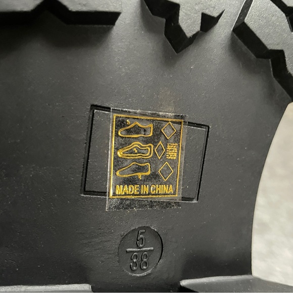 ASOS Truffle Collection chunky lace up ankle boots in khaki (olive green) - Picture 12 of 13